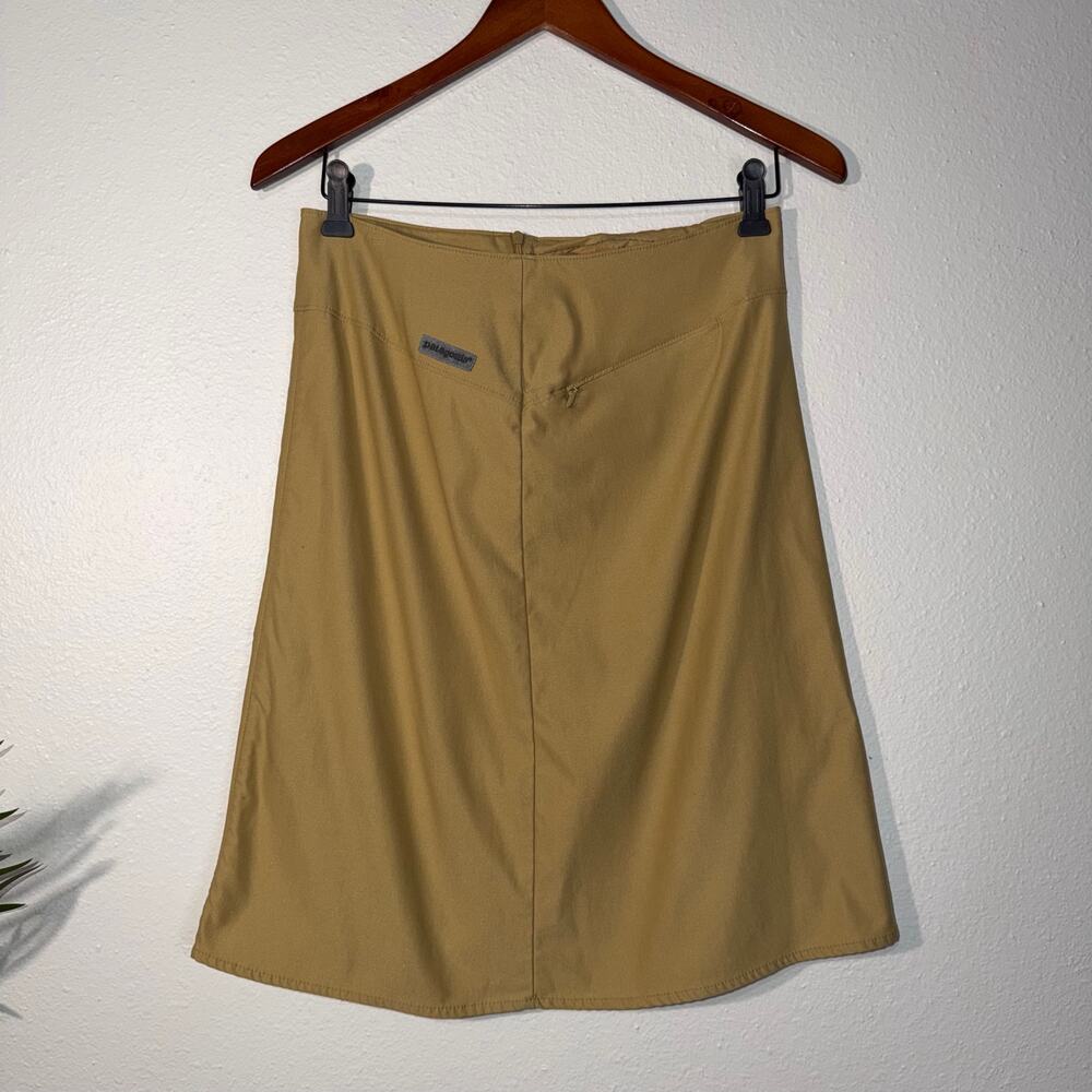 Patagonia Women's Size 6 Tan Khaki Adventure Skirt Hiking Gorpcore Mini